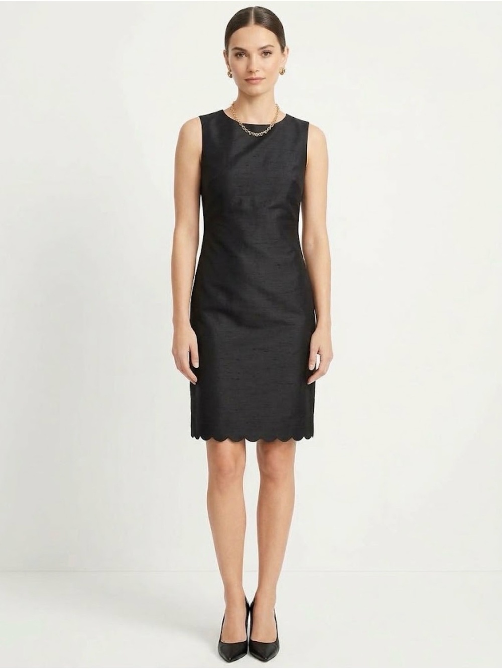VTG Ann Taylor Black 100% Silk Scalloped Hem Sleeveless Sheath Dress Size 6